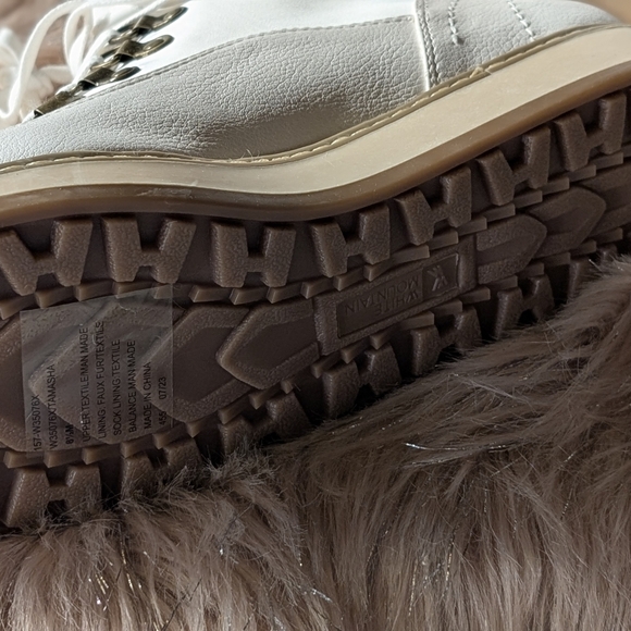 Women's Outdoor Faux Fur Boots - Picture 11 of 16